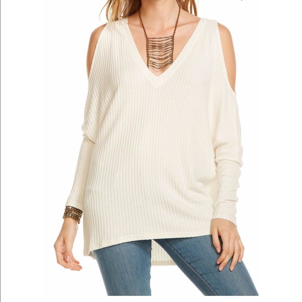 CHASER BRAND THERMAL COLD SHOULDER V-NECK CREAM- M